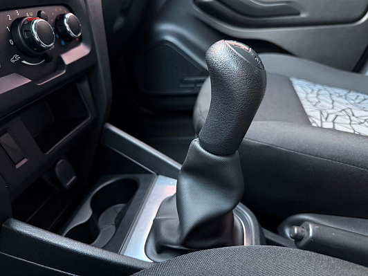 Lada (ВАЗ) XRAY Optima Air conditioner (2018), 2016 года, пробег 146000 км