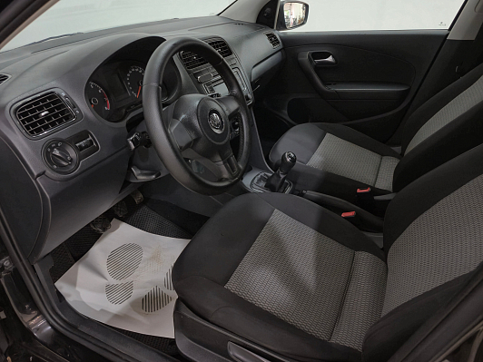 Volkswagen Polo Sochi Edition, 2015 года, пробег 223926 км