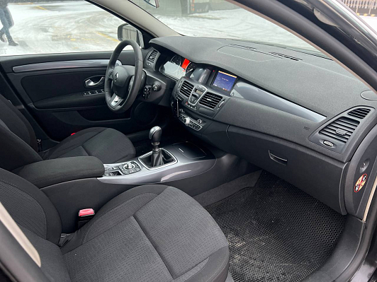 Renault Laguna, 2010 года, пробег 255455 км