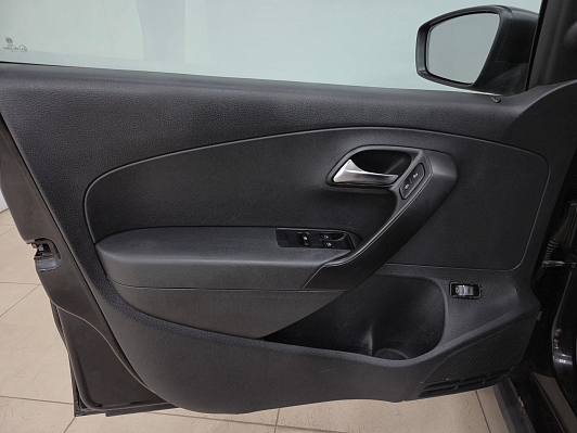 Volkswagen Polo Sochi Edition, 2015 года, пробег 223926 км