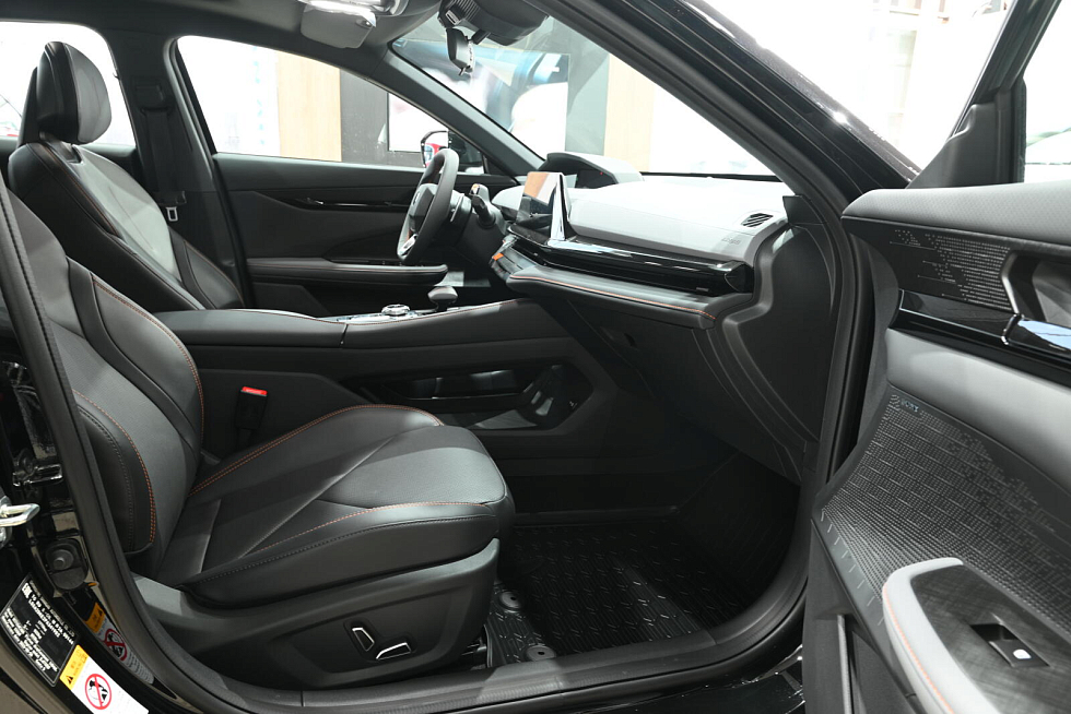 Changan UNI-V Стандарт, черный