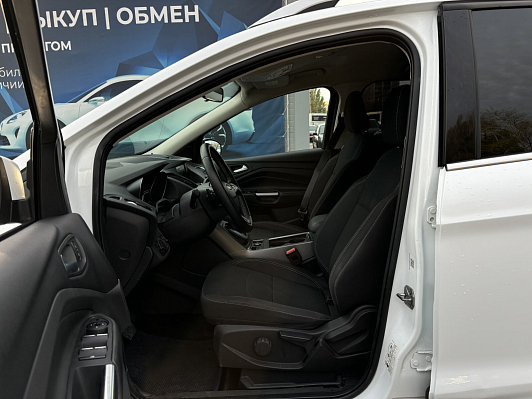 Ford Kuga, 2017 года, пробег 180252 км