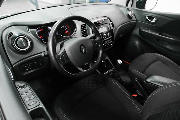Renault Kaptur Drive, 2019 года, пробег 139000 км