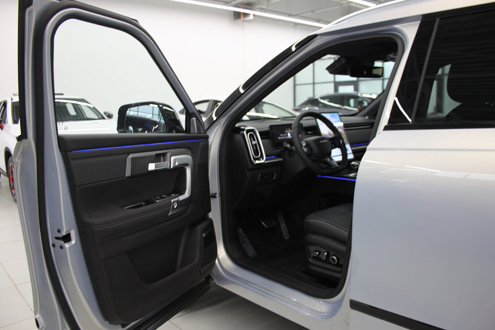 Jaecoo J7 Ultimate, серебряный