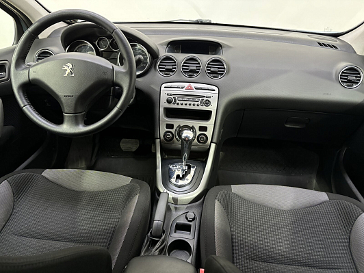 Peugeot 308 Access, 2012 года, пробег 136000 км