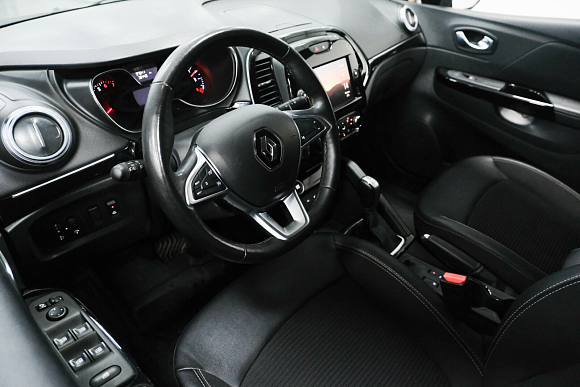 Renault Kaptur Style, 2020 года, пробег 97000 км