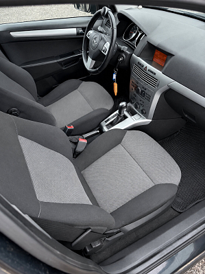 Opel Astra, 2014 года, пробег 233467 км