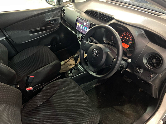 Toyota Vitz, 2017 года, пробег 71000 км