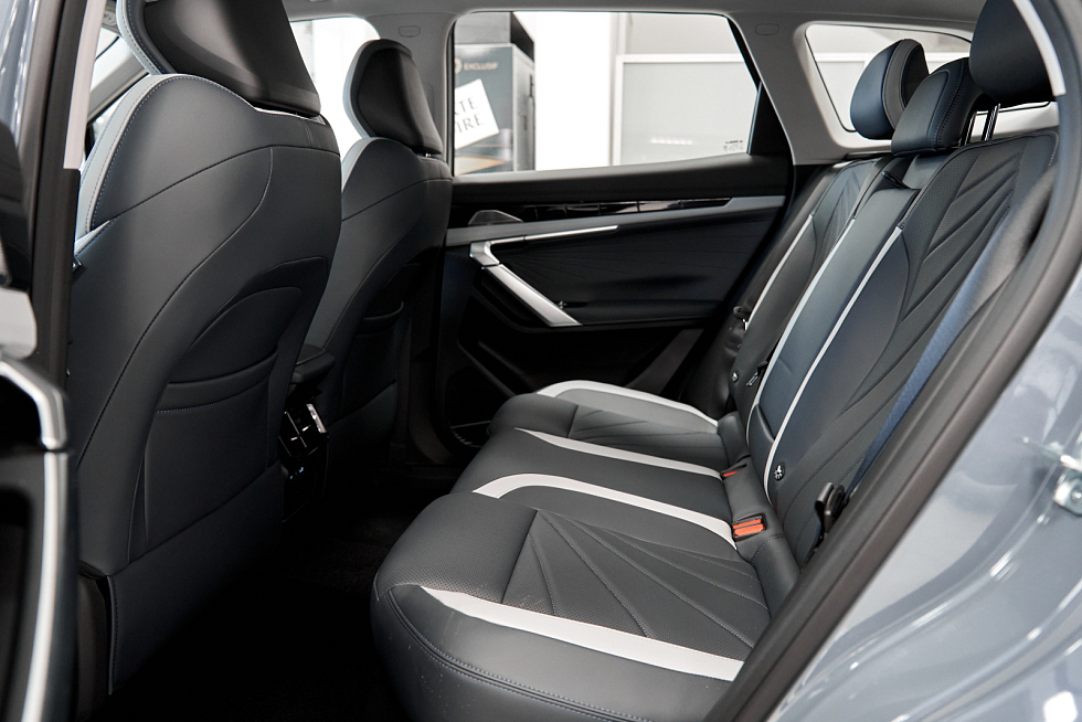 Geely Atlas Flagship, голубой