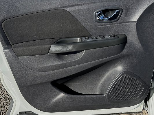 Renault Kaptur Drive, 2018 года, пробег 130500 км