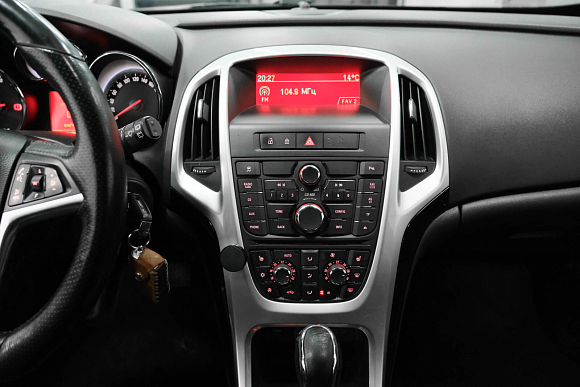 Opel Astra Sport, 2013 года, пробег 184000 км