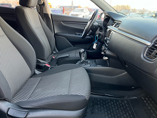 Kia Rio Comfort, 2018 года, пробег 54007 км