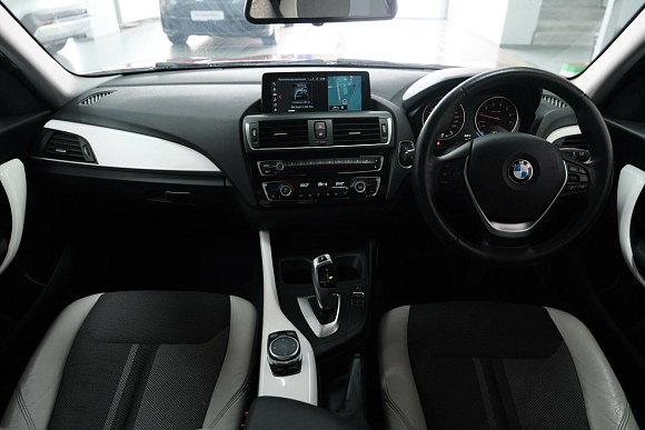 BMW 1 серии 118i Sport Line, 2016 года, пробег 86824 км