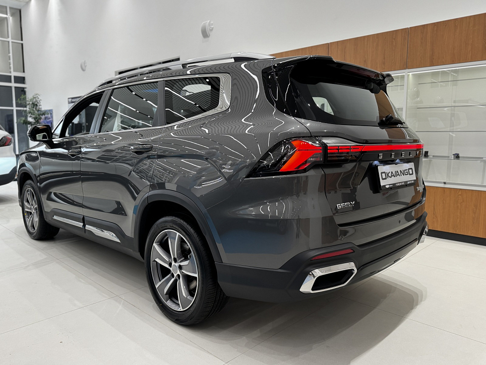 Geely Okavango Флагман, серый