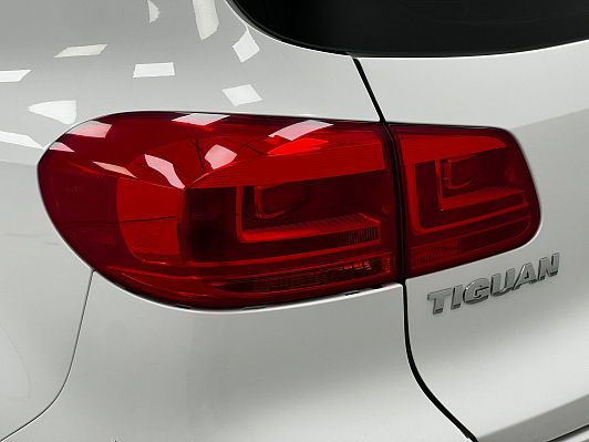 Volkswagen Tiguan Avenue, 2012 года, пробег 305872 км