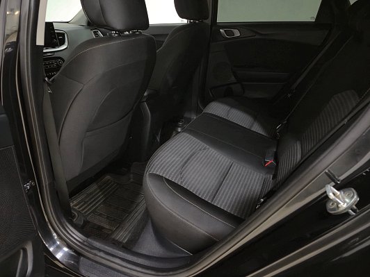 Kia Ceed Luxe, 2023 года, пробег 146300 км