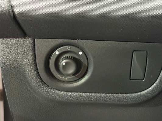 Renault Logan Confort, 2017 года, пробег 126000 км