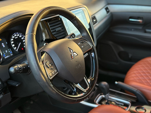 Mitsubishi Outlander, 2018 года, пробег 59873 км