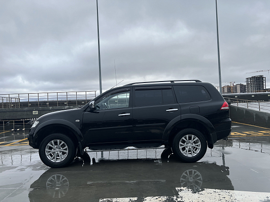 Mitsubishi Pajero Sport Ultimate, 2014 года, пробег 196000 км