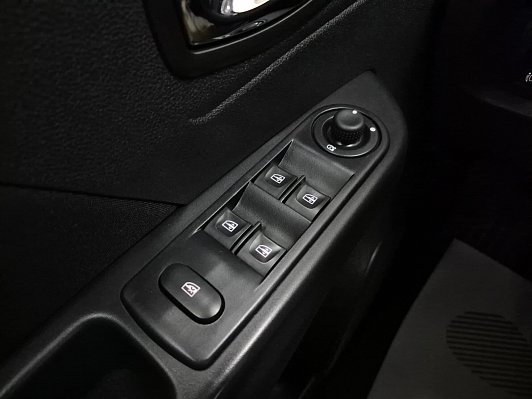 Renault Kaptur Drive, 2017 года, пробег 119280 км