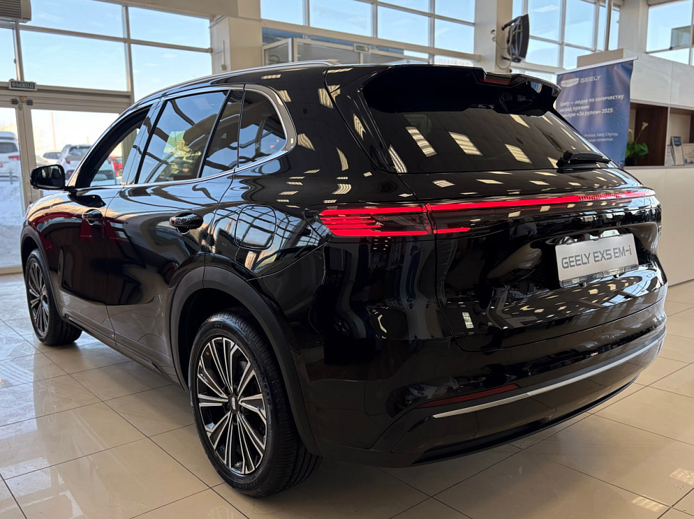 Geely EX5 EM-i Max, черный