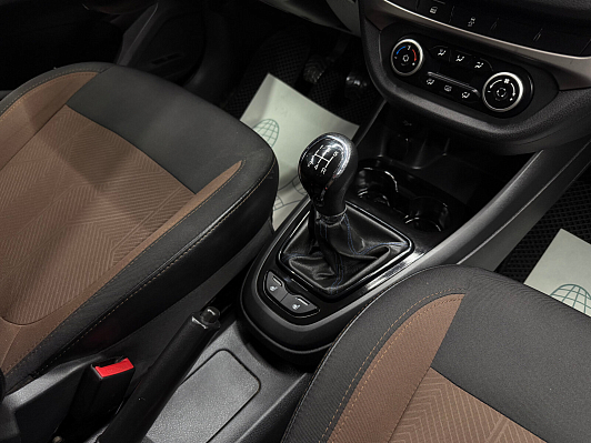 Lada (ВАЗ) Vesta Luxe Multimedia, 2016 года, пробег 209053 км