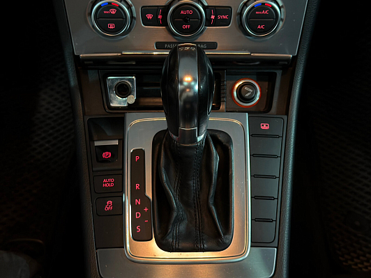 Volkswagen Passat CC Sport, 2012 года, пробег 234476 км