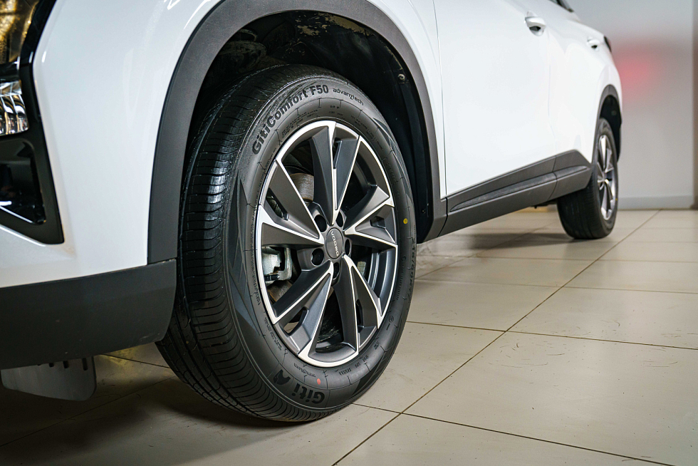 Omoda C5 Актив, черный