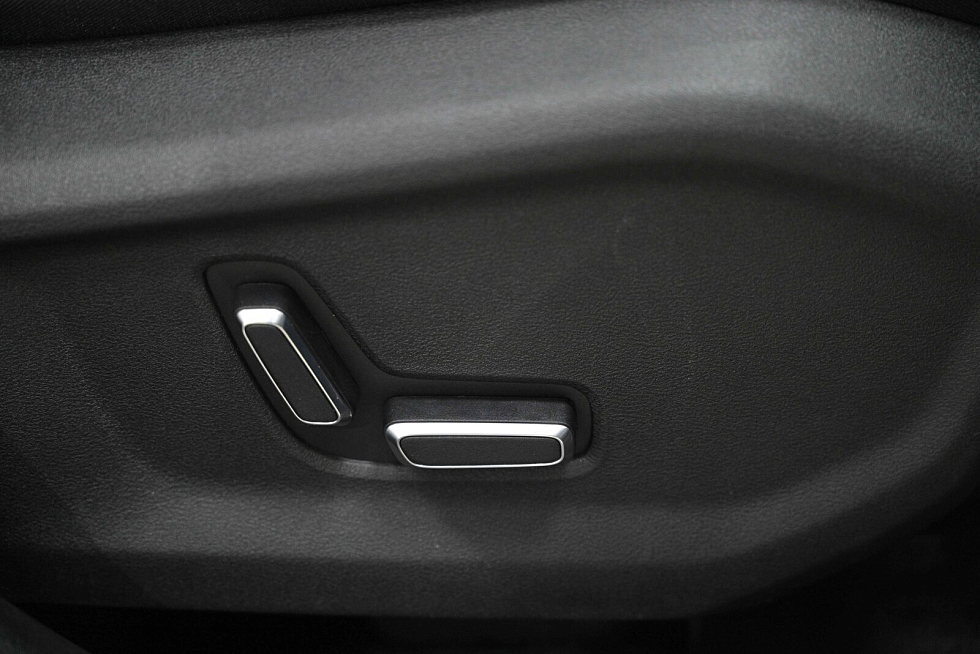 Geely Monjaro Flagship (2023-2025), синий