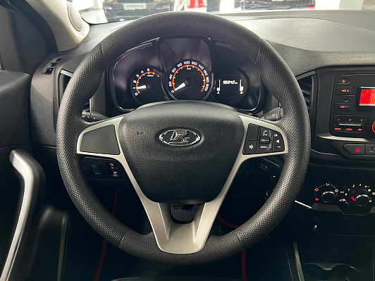 Lada (ВАЗ) XRAY Comfort, 2019 года, пробег 96028 км