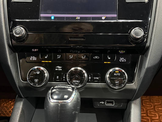 Skoda Octavia Ambition, 2019 года, пробег 114000 км