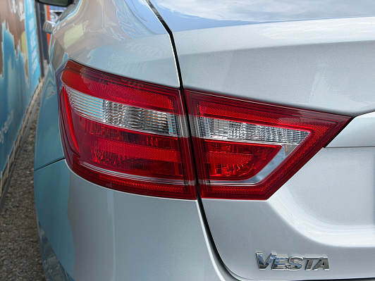 Lada (ВАЗ) Vesta Classic Start (2018-2019), 2017 года, пробег 235225 км