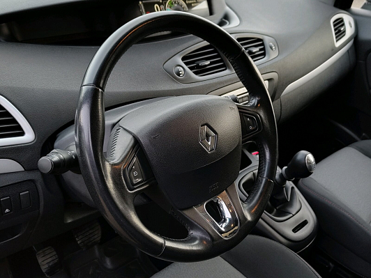 Renault Scenic Expression, 2014 года, пробег 197000 км