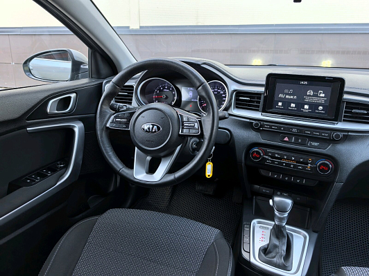 Kia Ceed Luxe, 2019 года, пробег 186178 км