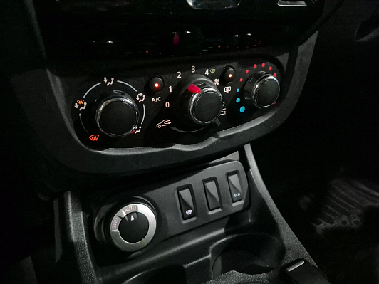 Renault Duster Dakar Edition, 2019 года, пробег 106074 км