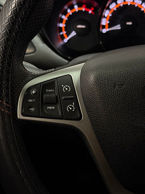 Lada (ВАЗ) Vesta, 2019 года, пробег 104500 км