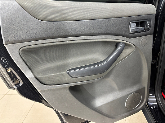 Ford Kuga Titanium, 2010 года, пробег 219968 км