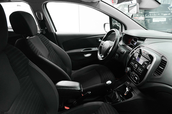 Renault Kaptur Drive, 2019 года, пробег 139000 км