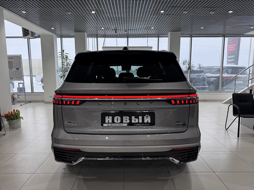 Geely Monjaro Флагман, серебряный