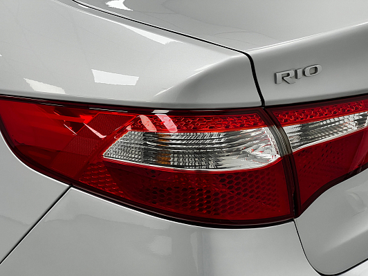 Kia Rio Luxe, 2012 года, пробег 125000 км