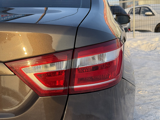 Lada (ВАЗ) Vesta, 2019 года, пробег 126900 км