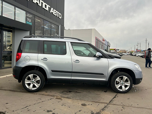 Skoda Yeti, 2011 года, пробег 120000 км