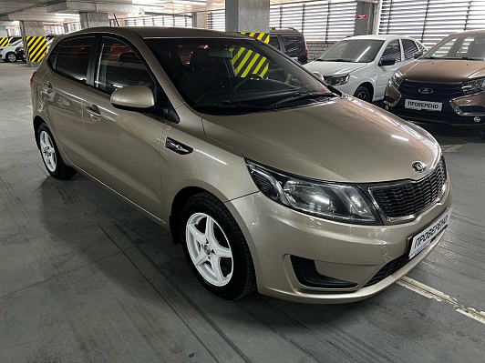 Kia Rio Comfort (без теплых опций), 2014 года, пробег 166000 км