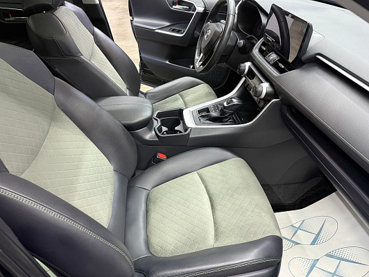 Toyota RAV4 Adventure Plus, 2024 года, пробег 19088 км