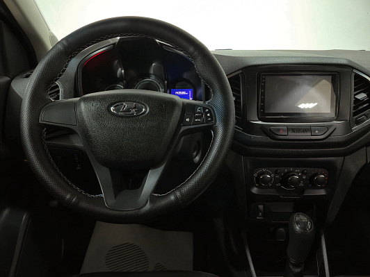 Lada (ВАЗ) XRAY Comfort, 2017 года, пробег 143584 км
