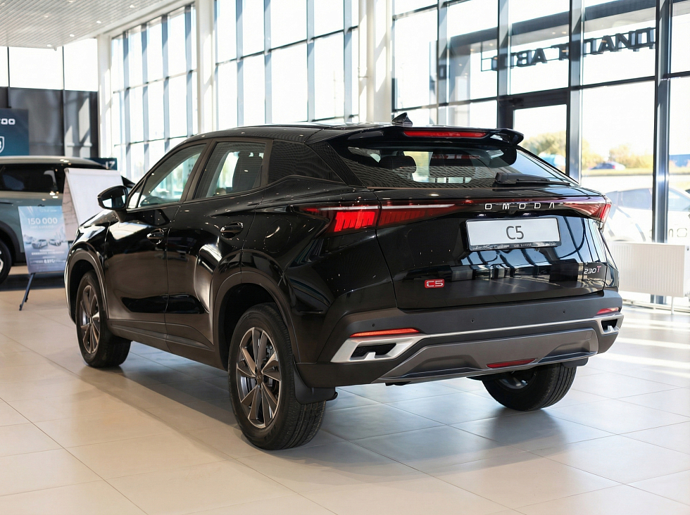 Omoda C5 Стиль, черный