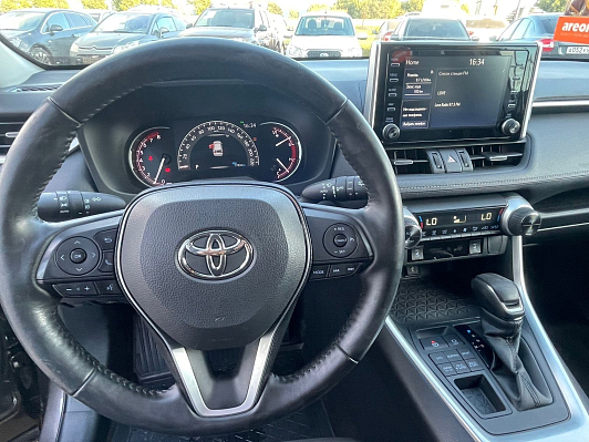 Toyota RAV4 Style, 2020 года, пробег 77829 км