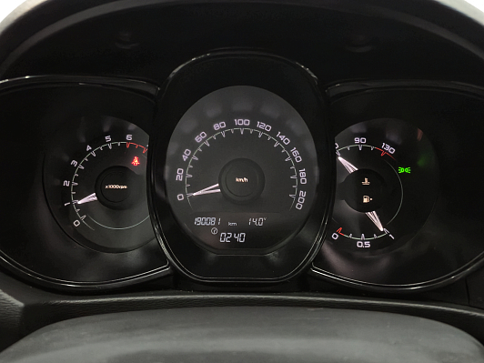 Lada (ВАЗ) Vesta Comfort Image (2018-2019), 2017 года, пробег 189610 км