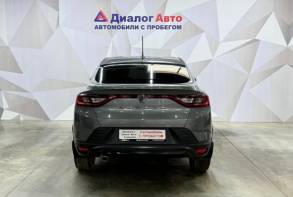 Renault Arkana Life, 2020 года, пробег 83558 км