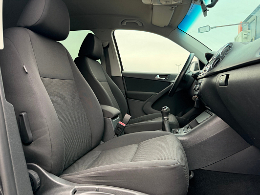 Volkswagen Tiguan Trend&Fun, 2011 года, пробег 312230 км